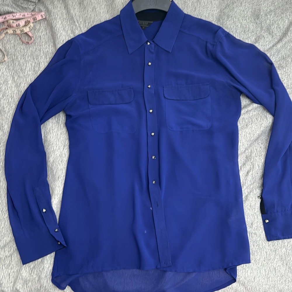 Guess sheer button down